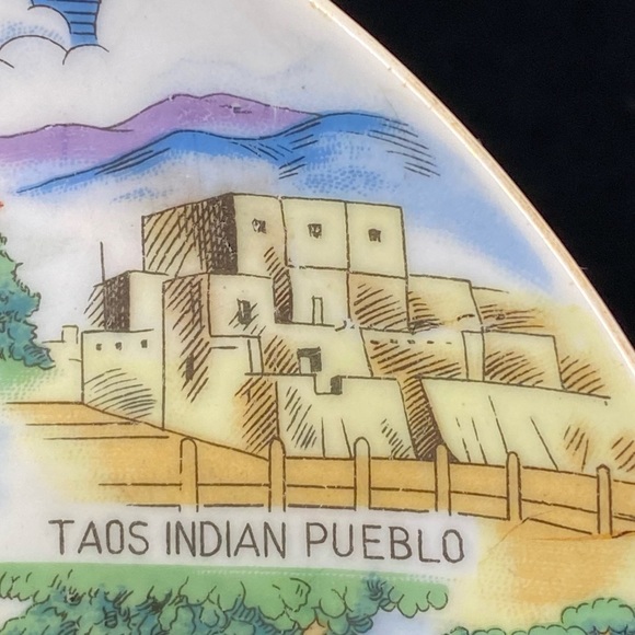 Vintage, 8.25” New Mexico Souvenir State China Hanging Plate - Picture 7 of 16